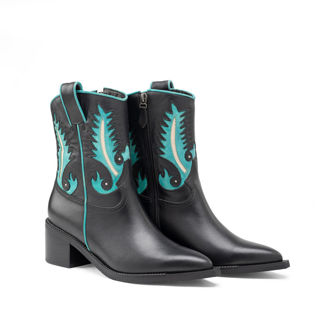 ⁠Agatha negro y turquesa